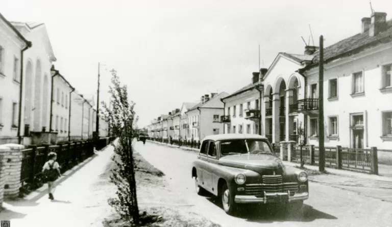 The house in the right side where Ilona was born.